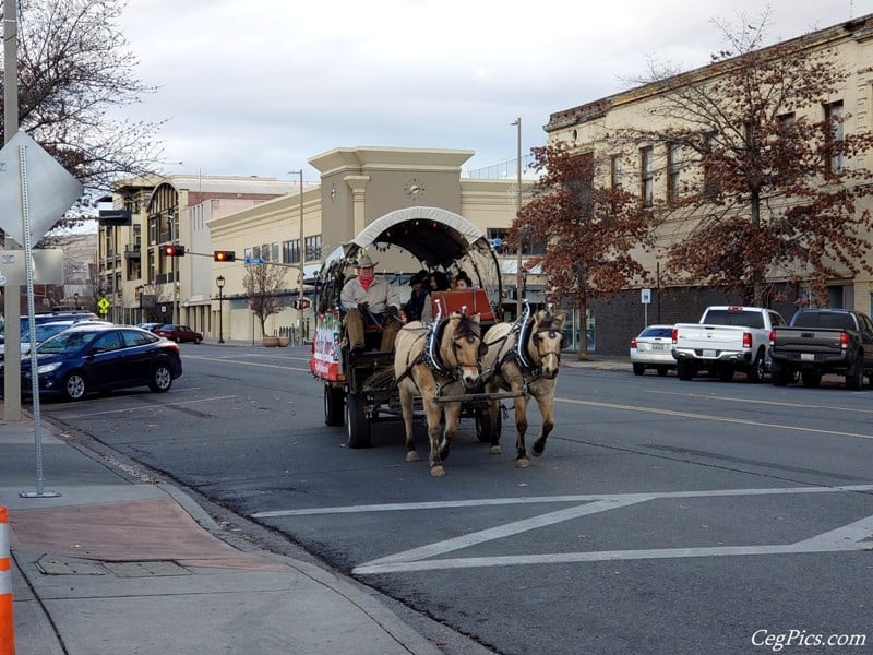 Photos: Holiday Horse Drawn Wagon Rides in Yakima – 12/21/19 19