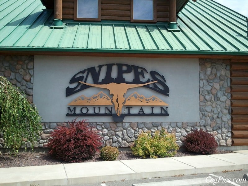 Snipes Mountain