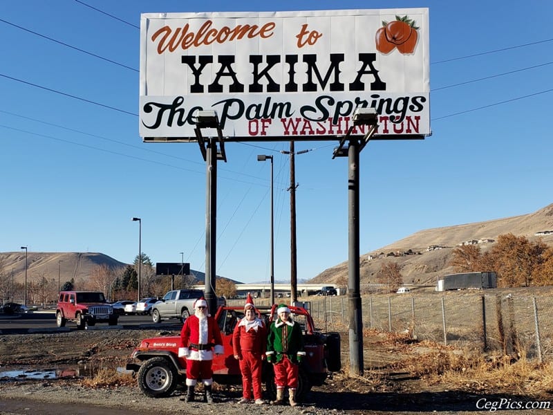 Photos: Santa's Sleigh Ride Around the Yakima Area 1