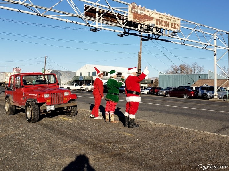 Photos: Santa's Sleigh Ride Around the Yakima Area 7